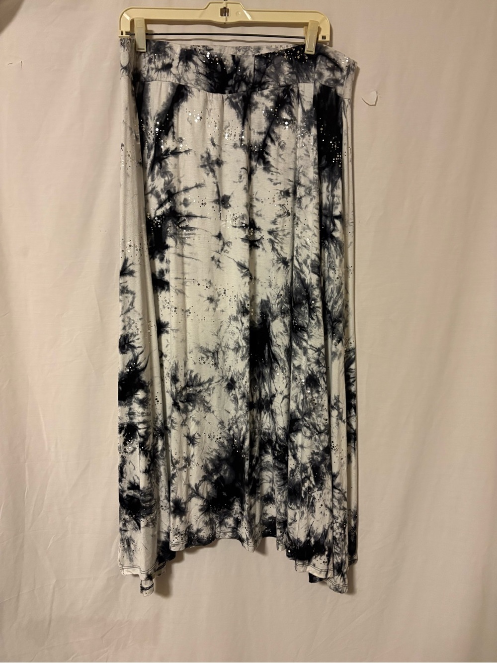 Avenue Black & White Tie-Dye Maxi Skirt with Sparkle